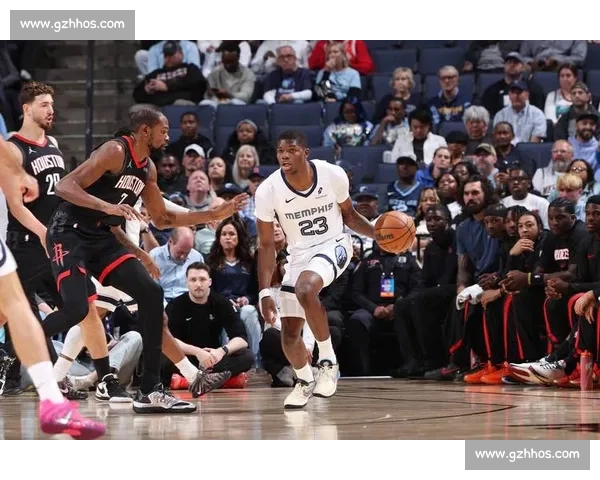 杜兰特与萌娃石头剪子布两连胜，暖心互动萌翻全场