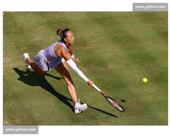 郑钦文柏林站晋级！对手情绪失控砸观众 + 罢赛，一轮游爆冷