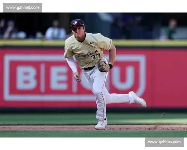 卡斯利直言上半场表现未达标准：球队亟需提升状态