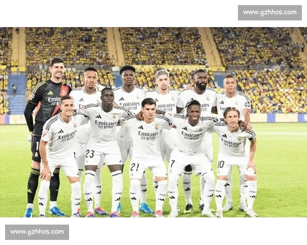 皇马锁定荷兰中场新星斯密特,安切洛蒂钦点为中场革新核心 皇马锁定荷兰中场新星斯密特,安切洛蒂钦点为中场革新核心